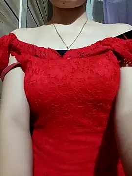 Snapshot of LucyyLy chatting on 09/17/25, 11:28 LucyyLy online show from 09/17/25, 11:28