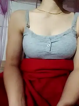 Snapshot of LucyyLy chatting on 11/02/25, 05:43 LucyyLy online show from 11/02/25, 05:43