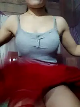 Snapshot of LucyyLy chatting on 11/03/25, 11:37 LucyyLy online show from 11/03/25, 11:37