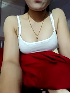 Snapshot of LucyyLy chatting on 11/20/25, 11:37 LucyyLy online show from 11/20/25, 11:37