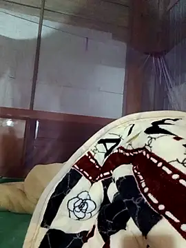 Snapshot of LucyyLy chatting on 11/26/25, 12:33 LucyyLy online show from 11/26/25, 12:33