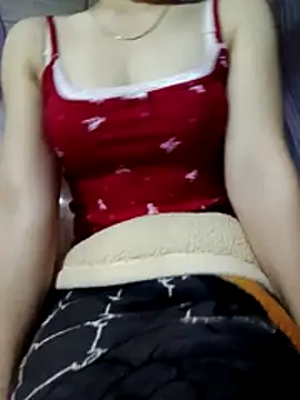 Snapshot of LucyyLy chatting on 12/01/25, 11:37 LucyyLy online show from 12/01/25, 11:37