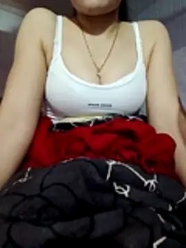 Snapshot of LucyyLy chatting on 12/14/25, 11:59 LucyyLy online show from 12/14/25, 11:59