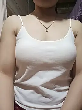 LucyyLy online show from 05/21/26, 12:17