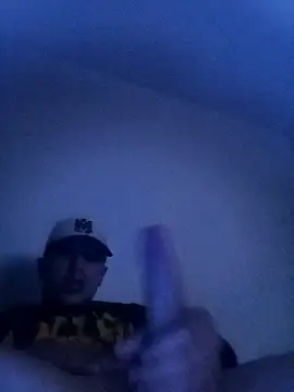 Snapshot of DebutingPathway chatting on 11/17/25, 12:22 DebutingPathway online show from 11/17/25, 12:22