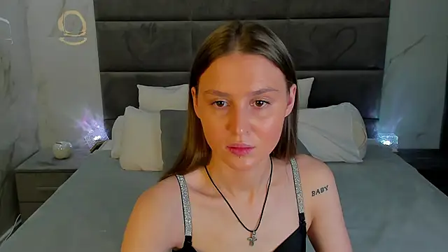 Snapshot of sasha__meow chatting on 11/17/25, 07:25 sasha meow online show from 11/17/25, 07:25