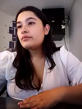 ValentinaDeLuna online show from 09/09/25, 06:13