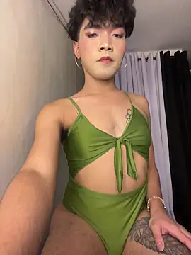 sissielil online show from 10/27/25, 03:32