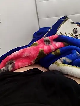 Snapshot of Yazaza1999 chatting on 09/27/25, 06:07 Yazaza1999 online show from 09/27/25, 06:07