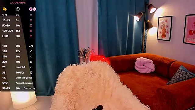 LillianShine online show from 07/27/26, 02:29