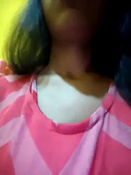 Snapshot of hot_senorita577 chatting on 10/19/25, 11:44 hot senorita577 online show from 10/19/25, 11:44