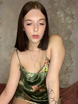 MiaMrazz online show from 10/22/25, 05:02