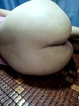 Snapshot of Asianmombigasssx chatting on 09/10/25, 09:59 Asianmombigasssx online show from 09/10/25, 09:59