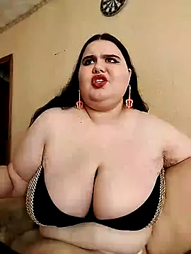 Snapshot of Vllada_Brattz chatting on 10/31/25, 09:54 Vllada Brattz online show from 10/31/25, 09:54