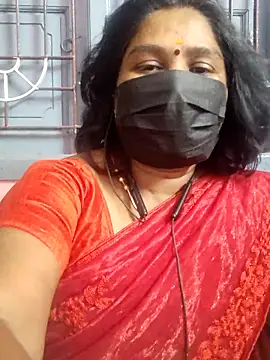 Snapshot of Tamil_Azhaghi25 chatting on 06/10/26, 05:45 Tamil Azhaghi25 online show from 06/10/26, 05:45