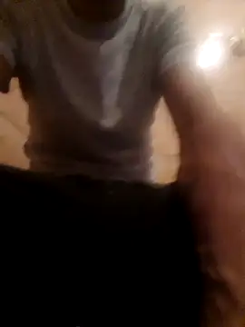 Snapshot of robyka000 chatting on 10/26/25, 03:18 robyka000 online show from 10/26/25, 03:18