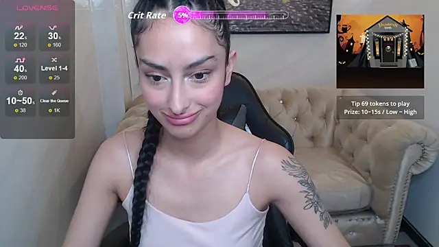 Snapshot of Tifany_v chatting on 10/27/25, 01:04 Tifany v online show from 10/27/25, 01:04