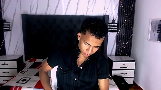 aston xvera online show from 09/12/25, 03:39