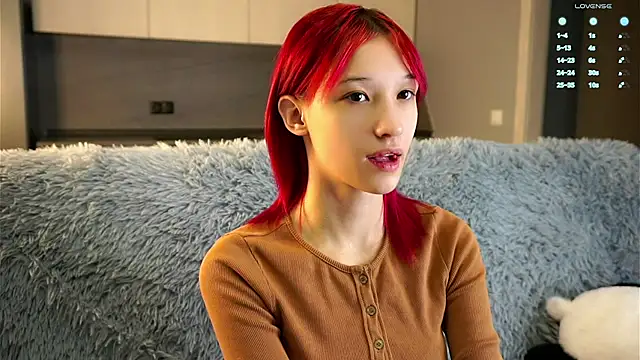 Snapshot of Likalense chatting on 10/05/25, 01:09 Likalense online show from 10/05/25, 01:09