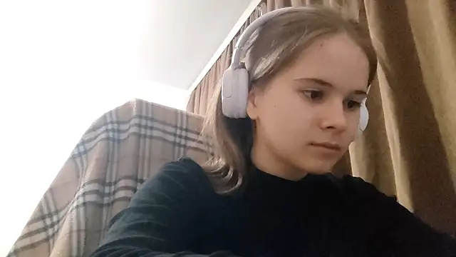Sofie Sofie online show from 09/12/25, 06:19