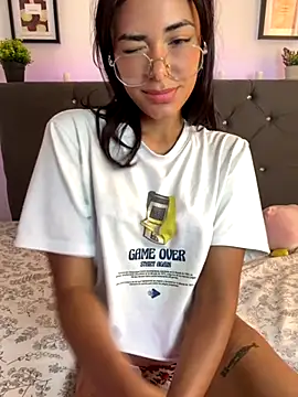 Im Lyan online show from 09/28/25, 04:01