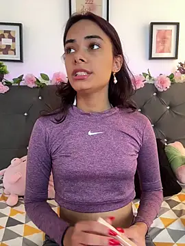 Snapshot of Im_Lyan chatting on 11/20/25, 03:12 Im Lyan online show from 11/20/25, 03:12