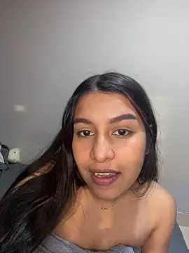  Chloe Smith online show from 09/19/25, 05:09