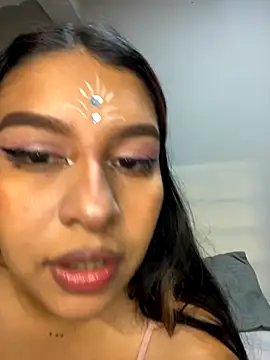  Chloe Smith online show from 09/27/25, 05:01