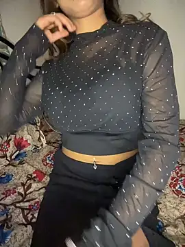 Snapshot of STRIP_GLOW chatting on 12/13/25, 07:53 STRIP GLOW online show from 12/13/25, 07:53