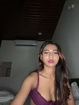STRIP GLOW online show from 08/01/26, 05:56