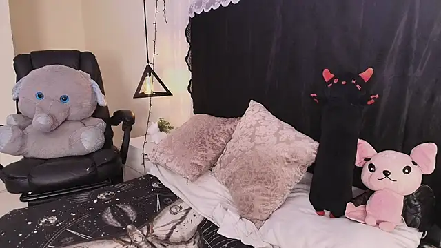 IvyBelle  online show from 06/09/26, 11:22