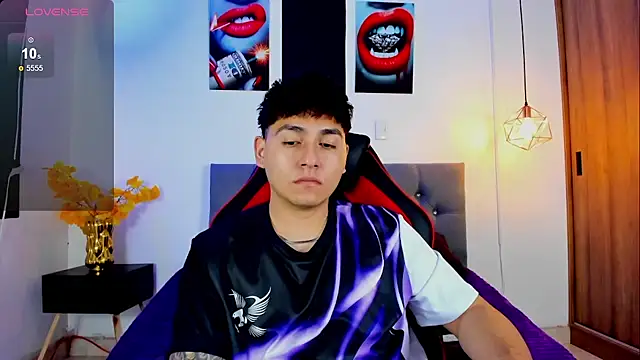 Nicolas James Sc online show from 11/10/25, 01:32