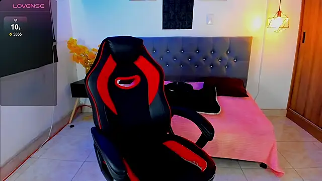 Nicolas James Sc online show from 12/04/25, 01:42