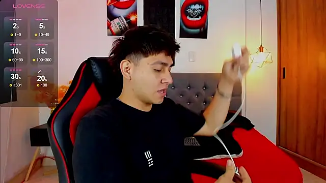 Nicolas James Sc online show from 12/16/25, 01:49