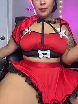 latina curvy22 online show from 10/31/25, 06:20