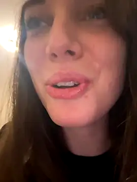 Snapshot of Petitbiscuit2B0 chatting on 11/02/25, 11:29 Petitbiscuit2B0 online show from 11/02/25, 11:29