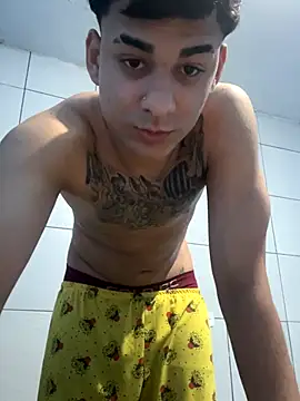 Snapshot of condenovin chatting on 11/09/25, 07:12 condenovin online show from 11/09/25, 07:12