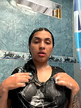 Snapshot of alix_beltran chatting on 09/14/25, 06:18 alix beltran online show from 09/14/25, 06:18