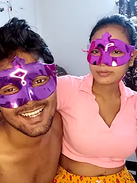 Snapshot of new_coupleee chatting on 09/13/25, 05:29 new coupleee online show from 09/13/25, 05:29