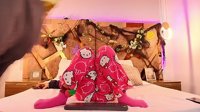 genessis  david online show from 10/13/25, 04:01