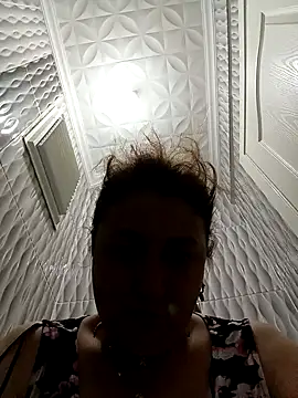 Snapshot of _ateslisinirsiz_ chatting on 09/20/25, 11:06 ateslisinirsiz online show from 09/20/25, 11:06