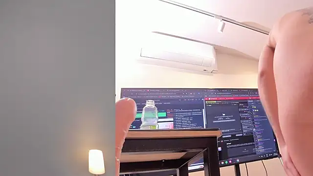 emilytowzen online show from 06/14/26, 02:24