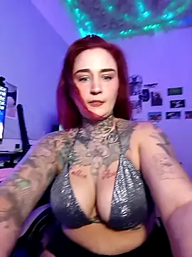 Snapshot of blazed_vixen chatting on 01/07/26, 11:18 blazed vixen online show from 01/07/26, 11:18