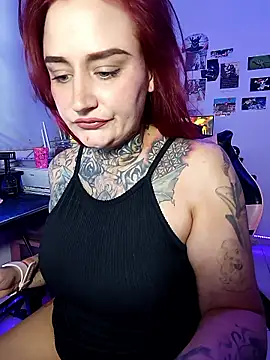 Snapshot of blazed_vixen chatting on 01/16/26, 10:36 blazed vixen online show from 01/16/26, 10:36
