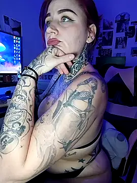 Snapshot of blazed_vixen chatting on 02/05/26, 12:15 blazed vixen online show from 02/05/26, 12:15
