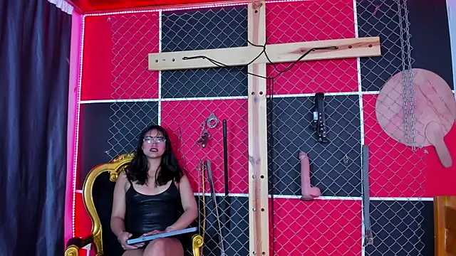 Snapshot of Mr_Alejandra_bdsm chatting on 10/13/25, 07:36 Mr Alejandra bdsm online show from 10/13/25, 07:36