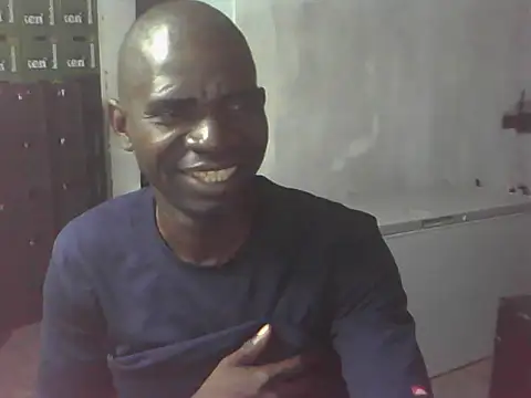 Snapshot of nbcouples chatting on 12/18/25, 09:48 nbcouples online show from 12/18/25, 09:48