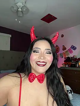 MyHoneyFrida online show from 10/28/25, 04:38