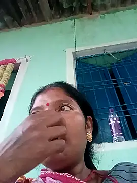 Jivika Jaiswal online show from 10/27/25, 01:20