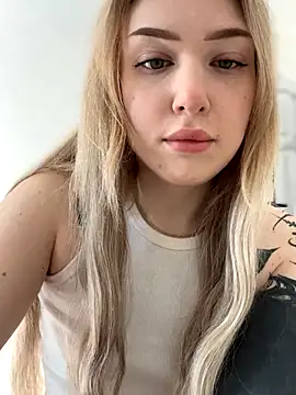 elliss  online show from 09/30/25, 07:13